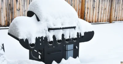 BBQ beschermen in de winter tegen sneeuw en vocht